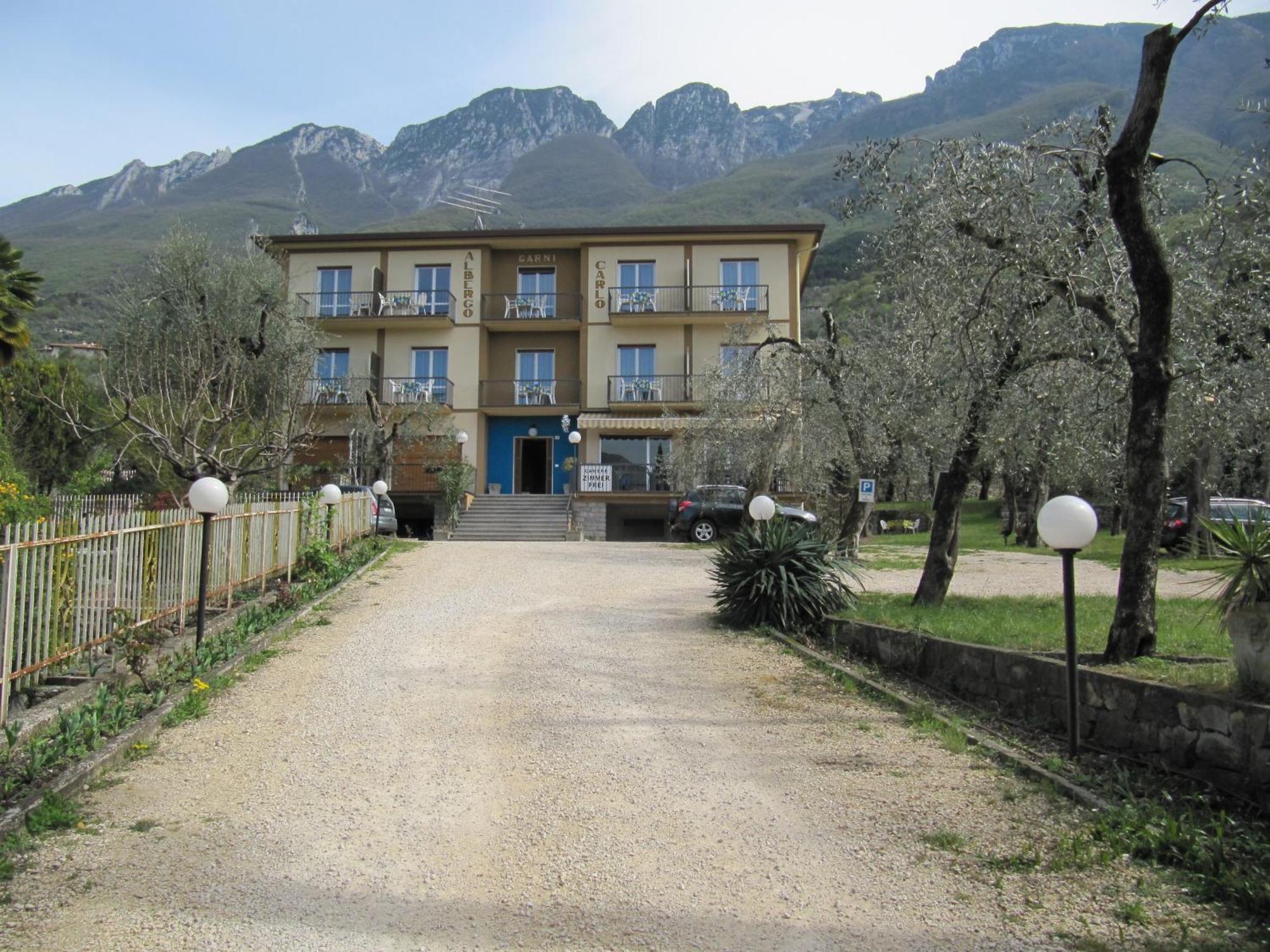 Hotel Carlo Brenzone sul Garda Exterior photo